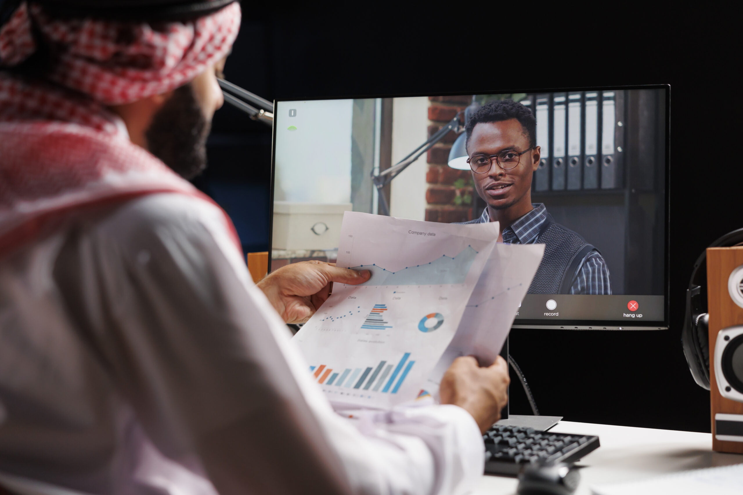 Steps to Conduct Market Research for Your Dubai Business